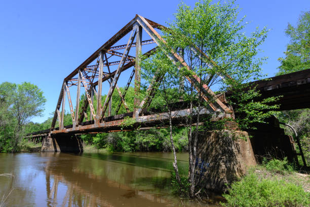 istock Metal Truss Railroad Bridge 904397400