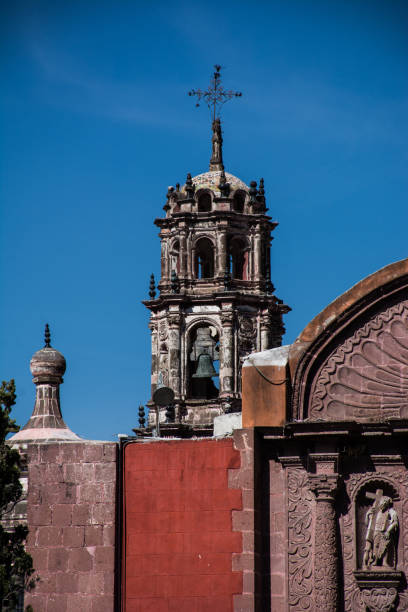 istock Antique tower in San Miguel de Allende. 904409934