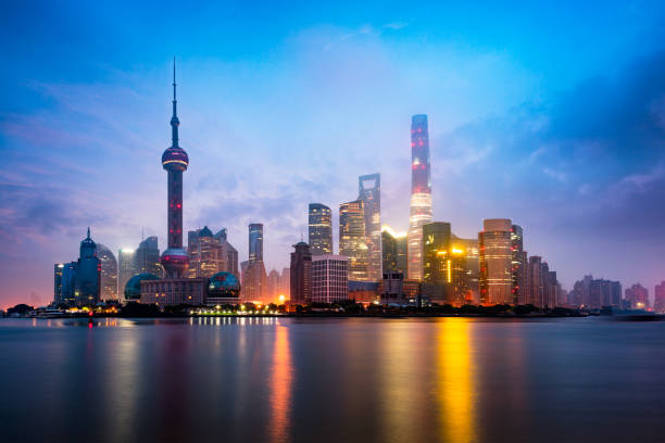 istock Shanghai foggy morning 904417094
