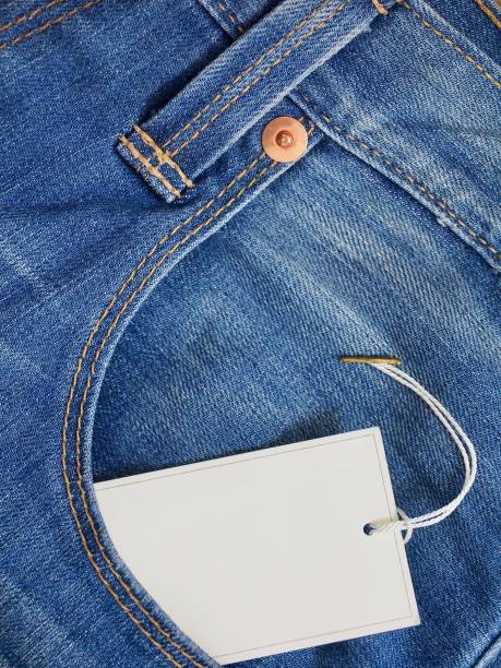istock Clothing label, blue jeans 904417180