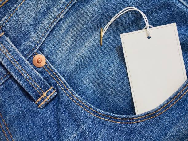 istock Clothing label, blue jeans 904417192