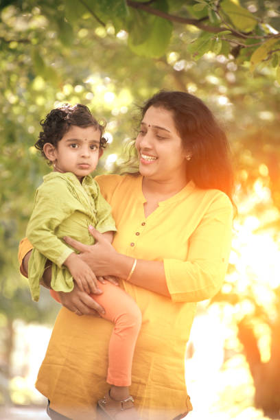 istock mother and daughter 904423248