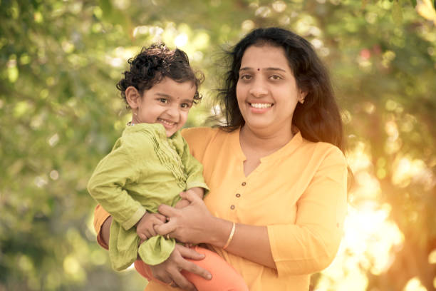 istock mother and daughter 904423578