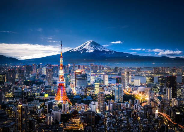 mt. fuji und tokyo skyline - city night cityscape aerial view stock-fotos und bilder