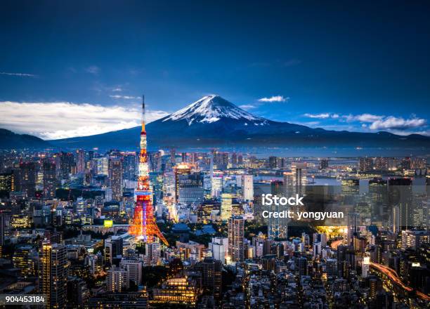 Mt Fuji Ve Tokyo Siluetinin Stok Fotoğraflar & Tokyo‘nin Daha Fazla Resimleri - Tokyo, Japonya, Fuji Dağı
