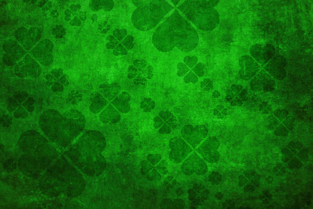 zielone grunge shamrock tle - st patricks day clover four leaf clover irish culture zdjęcia i obrazy z banku zdjęć