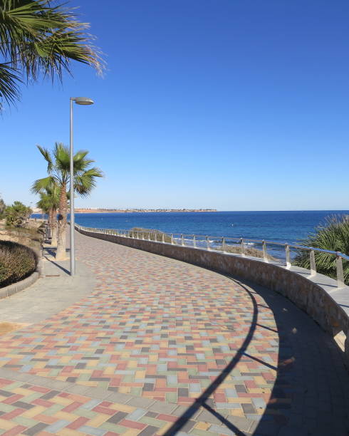 istock Promenade in Costa Blanca, Spain 904494078