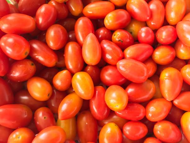 istock Red cherry tomatoes for healthy eating 904527394