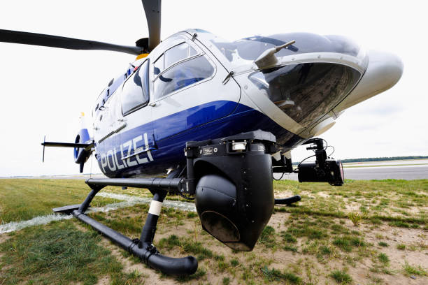 elicottero della polizia tedesca - police helicopter foto e immagini stock