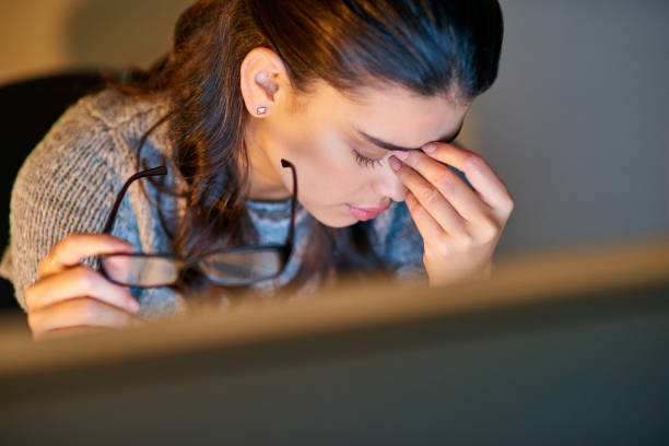 istock I need to work, I can't get this headache now 904583750
