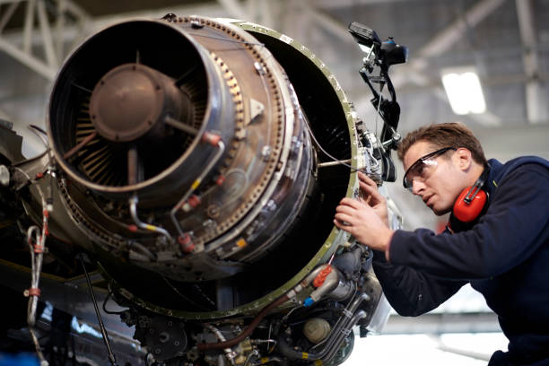 istock Aircraft mechanic in the hangar 904607360