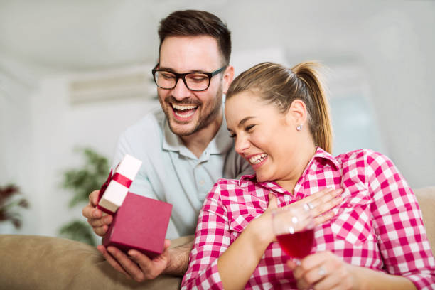 istock Couple celebrating Valentine's Day 904682668