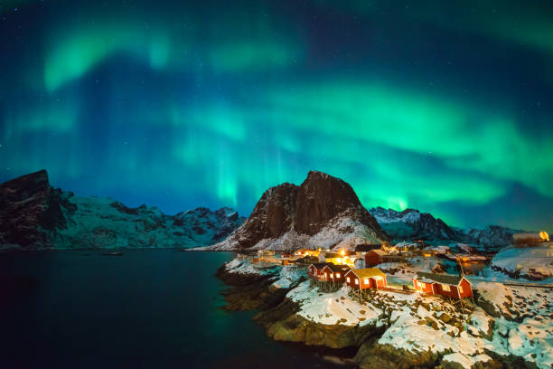 カラフルな光 - aurora borealis iceland aurora polaris astronomy ストックフォトと画像