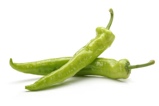 緑胡椒で、白背景 - bell pepper pepper green bell pepper red ストックフォトと画像