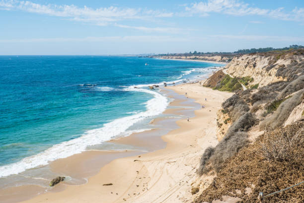 beautiful crystal cove, contea di orange, california - california newport beach county orange foto e immagini stock