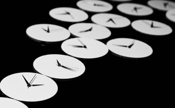 istock A lot of watches, black and white 904868238
