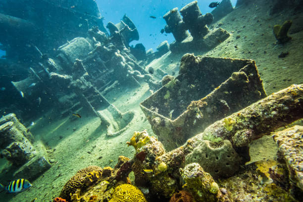 istock Shipwreck underwater at the depth in Caribbean. 904887508