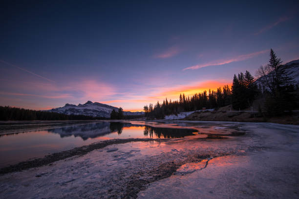 istock two jake lake,banff national park,canada 904908942
