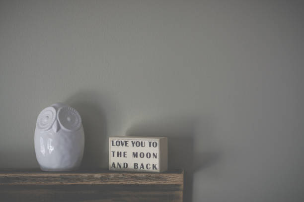 istock Love words sign wood block 904915240