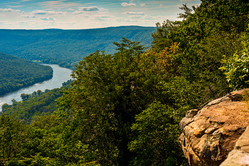 View of the Tennessee River north of Chattanooga from a viewpoint on Signal Mountain