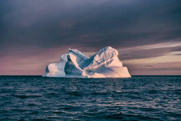 Photo of Icebergs and their many shapes.