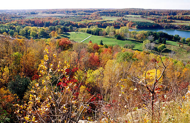 niagara-schichtstufe & region, ontario - scarp stock-fotos und bilder