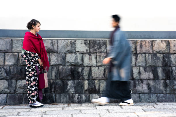 istock Young couple in Kamakura 905072624