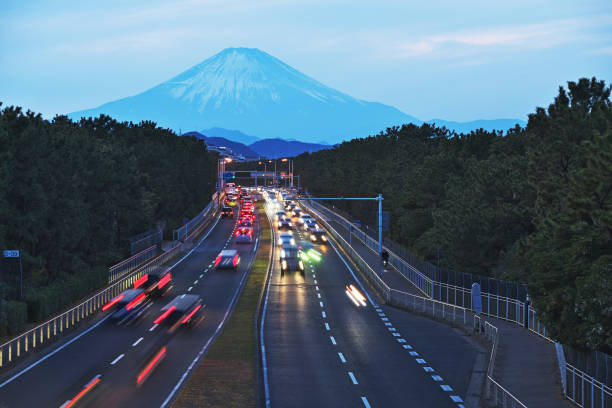 istock Mount Fuji to watch from the overpass 905087822