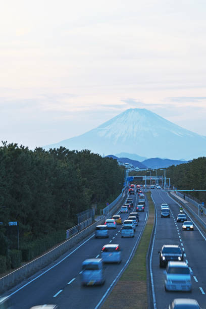 istock Mount Fuji to watch from the overpass 905087880
