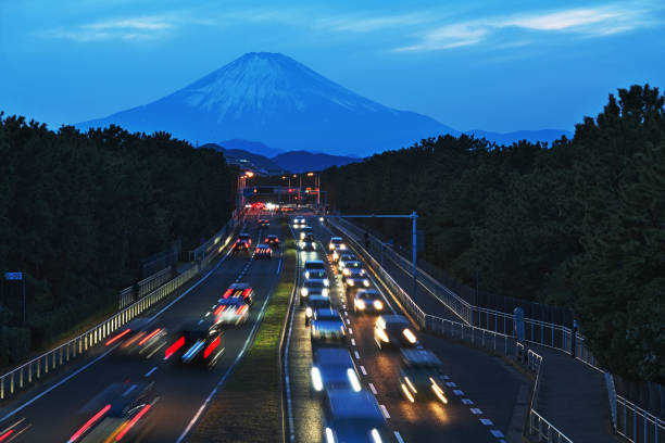 istock Mount Fuji to watch from the overpass 905087984