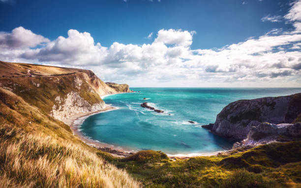 두들 켜지게 아름다운 도싯 플라주 - coastline dorset footpath durdle door 뉴스 사진 이미지