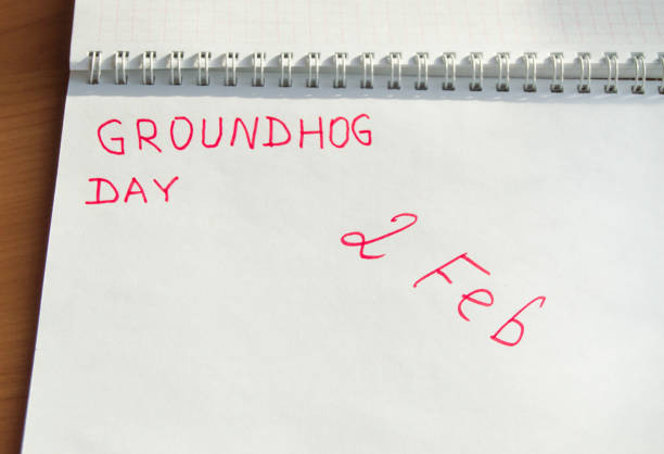 istock Groundhog day February calendar, Notepad with date 2 Feb 905118318