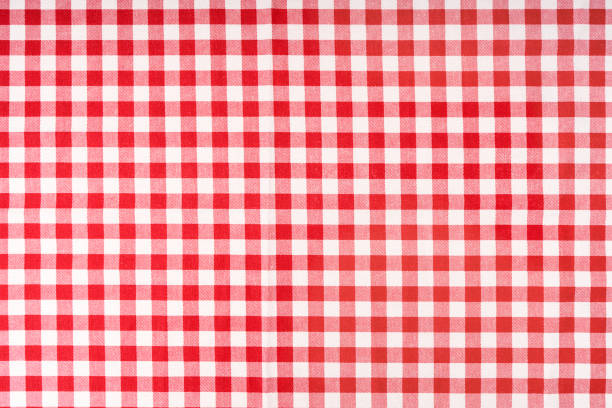 красная клетчатая скатерть - plaid textile red cotton стоковые фото и изображения