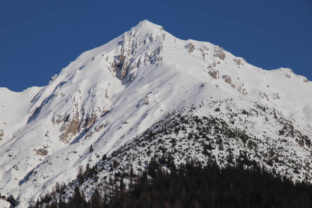 istock Reither Spitze, Karwendel during Winter, Seefeld, Tyrol, Austria 905127410