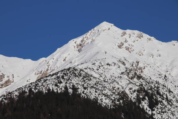 istock Reither Spitze, Karwendel during Winter, Seefeld, Tyrol, Austria 905131066