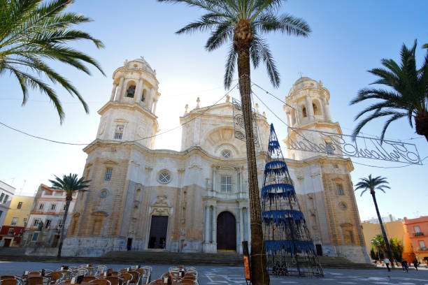 istock The New Cathedral, Cadiz, Spain 905220986