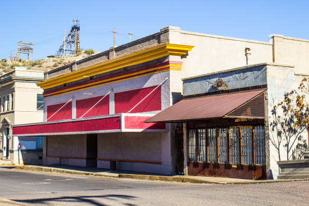 istock Abandoned Storefronts In Failing Mining Town 905230176