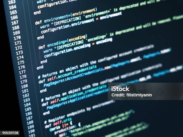 Informationentechnologiekonzept Codierung Skripttext Auf Dem Bildschirm Abstrakte Codebildschirm Programmierung Stockfoto und mehr Bilder von Computersprache