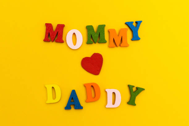 istock Mom loves Daddy 905308314