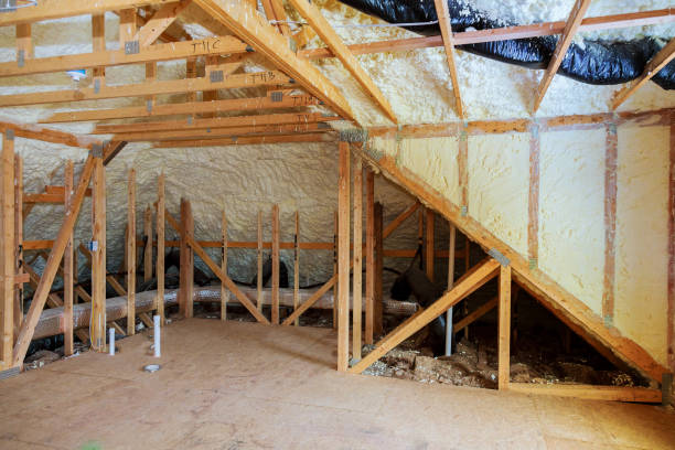istock Inside wall heat isolation with mineral wool wooden house, building under construction 905326294