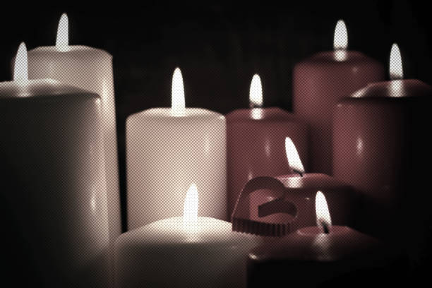 istock toned love heart shape candle doted 905352470