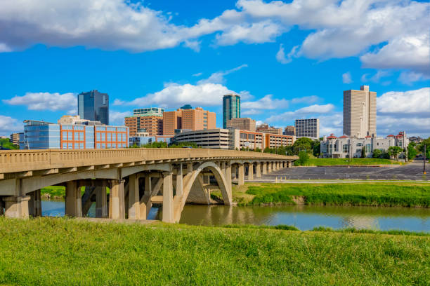 istock Fort Worth skyline cityscape with spring foliage,TX 905355128