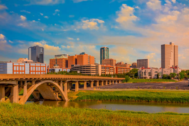 istock Fort Worth skyline cityscape with spring foliage,TX 905355152