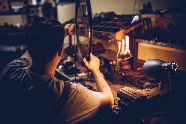 istock Busy repairman 905375910