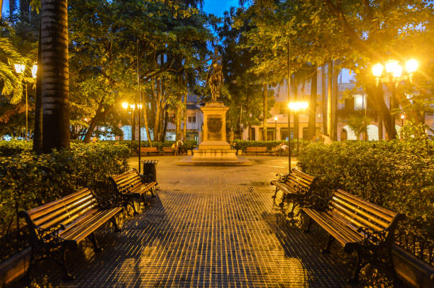istock Evening in a park plaza 905386134