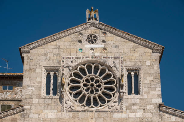 lugnano 歴史的な教会 teverina で (イタリア、ウンブリア州) - 3681 ストックフォトと画像