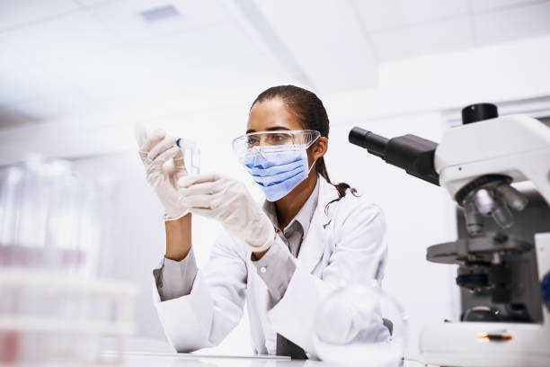 istock She's got some new theories to test 905433726