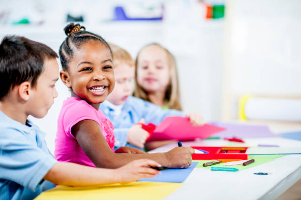 istock Happy Girl Coloring 905434638