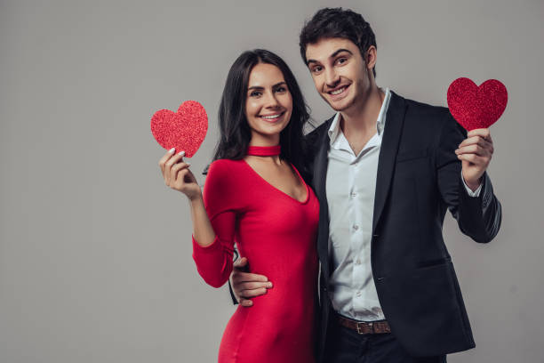 istock Beautiful romantic couple isolated 905480224