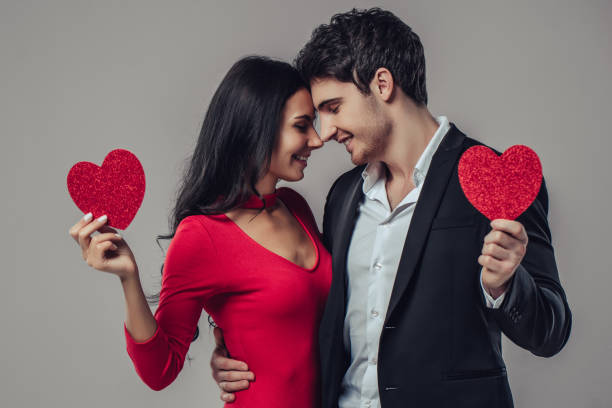 istock Beautiful romantic couple isolated 905480228